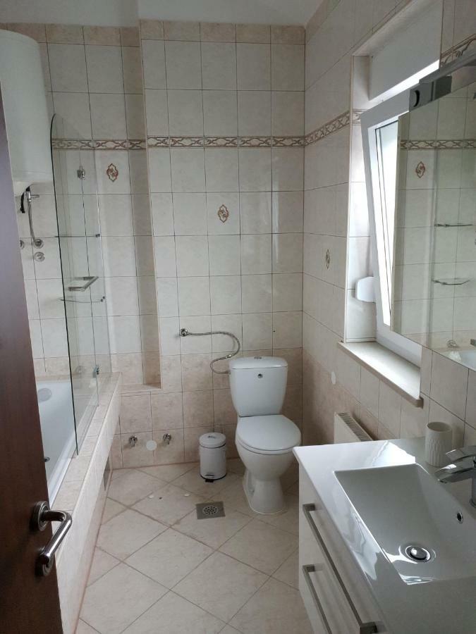 Apartamento Grey Pearl With Free Ev Ch-Station Valbandon Exterior foto