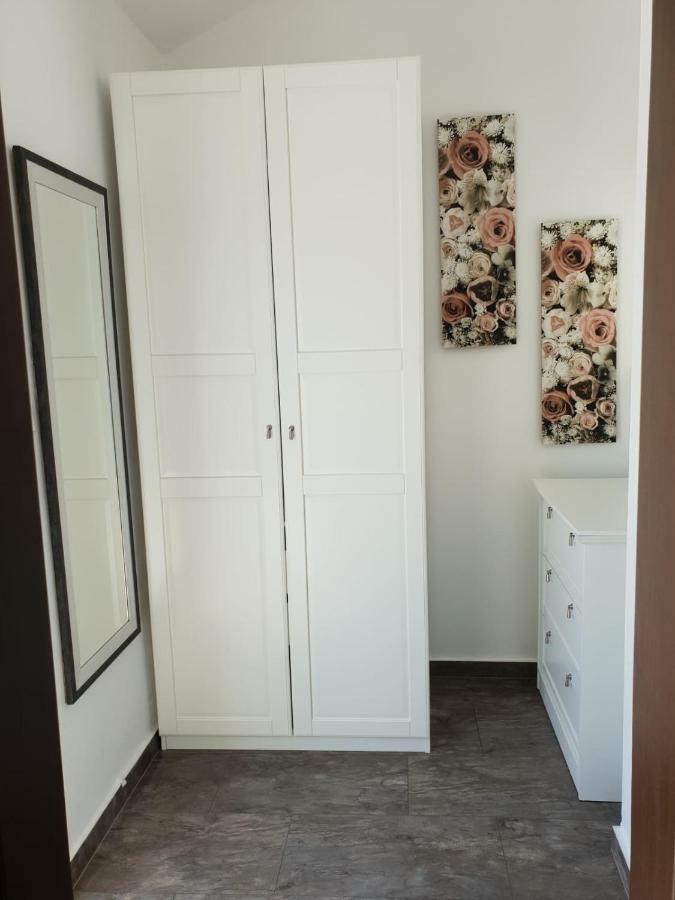 Apartamento Grey Pearl With Free Ev Ch-Station Valbandon Exterior foto